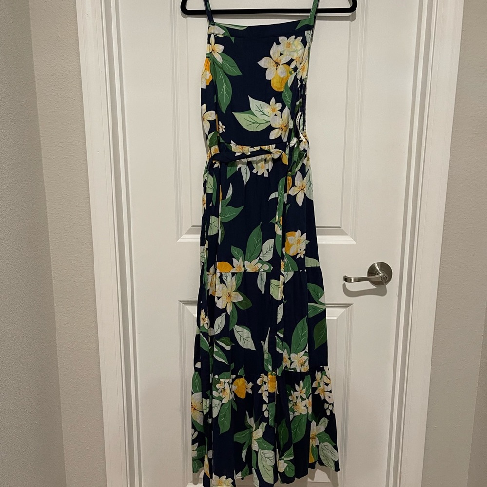 Old Navy dress, size L navy blue with yellow lemons.